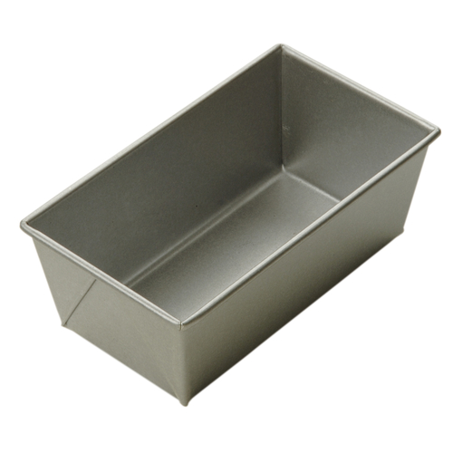 5-5/8&quot;x3-1/8&quot; BREAD PAN  3/8LB. OPEN TOP WITH SILICONE 
